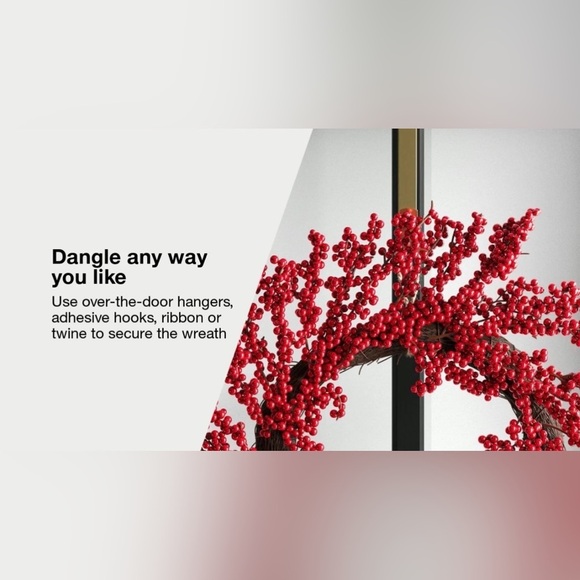 NWT 22" Cluster faux Berry Artificial Christmas Wreath Red by Wondershop™ - Picture 4 of 9